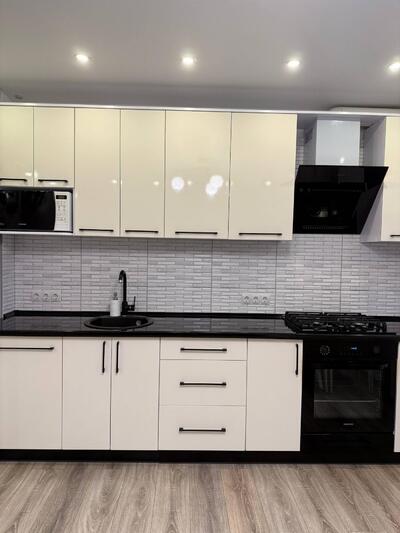 3 кімнати • 106 м² • стильна квартира з ремонтом та меблями