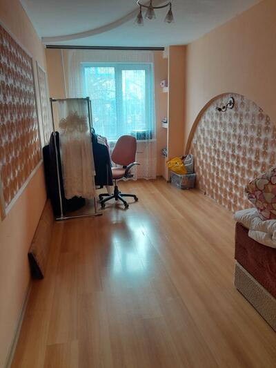 Продаж двокімнатної квартири в районі Вокзалу