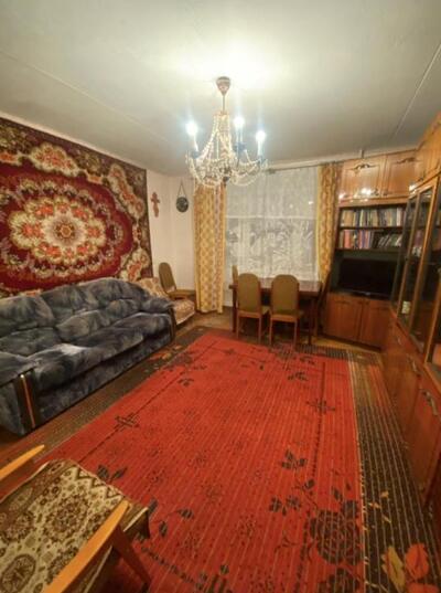 3 кімнатна квартира в цегляному будинку