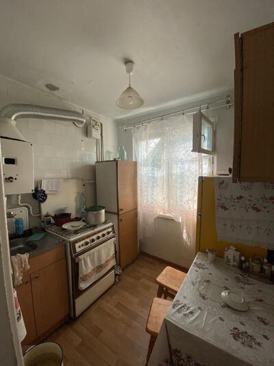 2 кімнатна квартира на Космонавтів