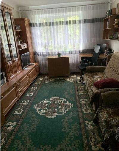 Продаж 1 кімнатної квартири в гуртожиту