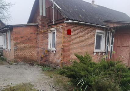 Продаж будинку