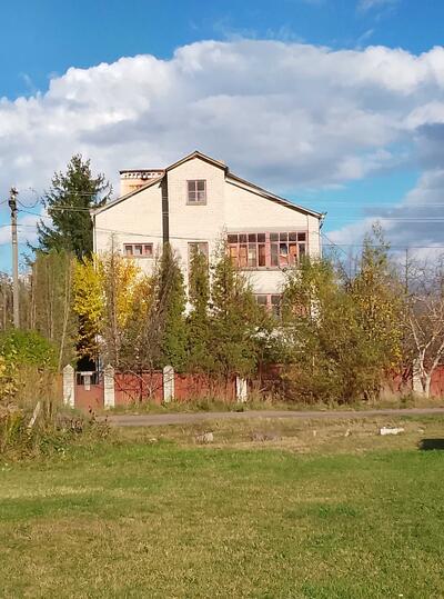 Продається триповерховий приватний будинок район Мальованка