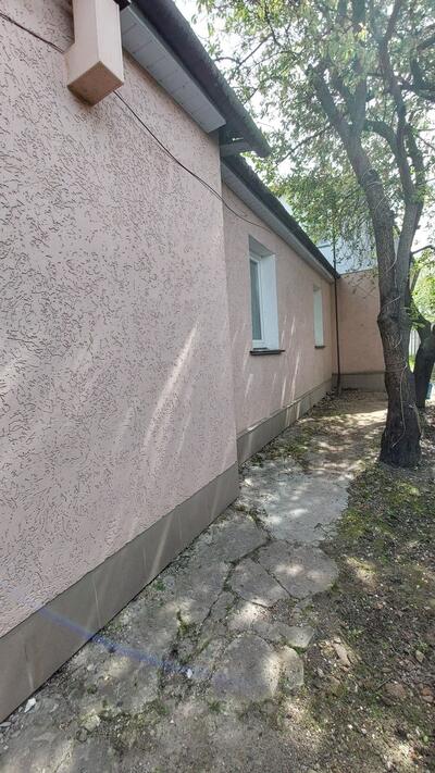 Продаж частини будинка