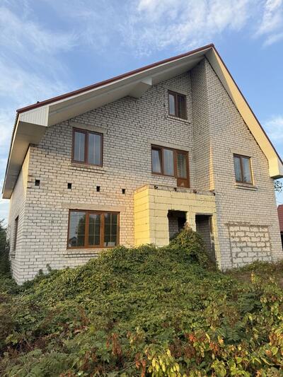 Будинок недобудова