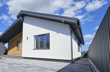 Продаж будинку на Крошні