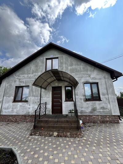 Будинок в Житомирі (р-н Параджанова)