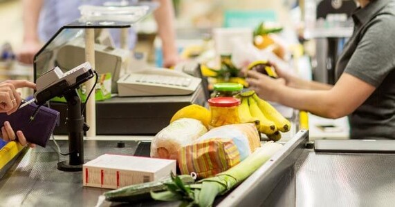 Потрібен продавець у продуктовий магазин.