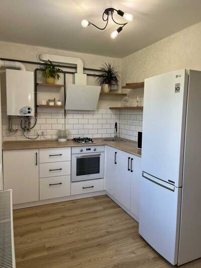Продам 1-к квартиру Новоград-Волинський, Новоград-Волинський, Олександра Чернявського, 19