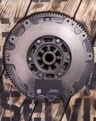 Ремонт двохмасового демпферного маховика