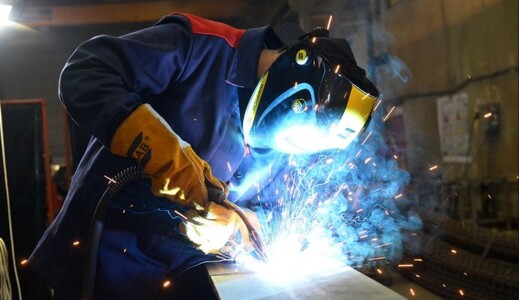 Робота зварювальнику