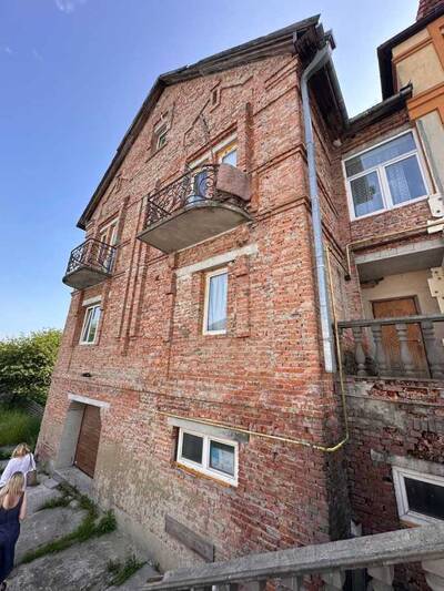 Продам 8-к квартиру Рівне, Рівне, Озерянка