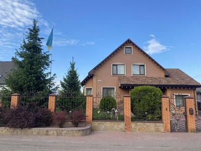 Продам будинок, вул. Шевченка,