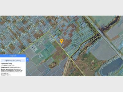 Земельна ділянка розташована в районі "Пасіка".