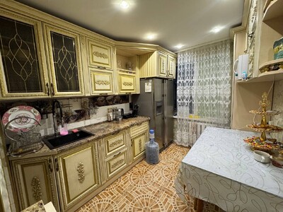 Продаж 3-кімнатної квартири по вул. Сумгаїтській, (район Епіцентру).