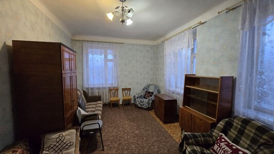 Простора квартира з високими стелями по Вернигори, 3