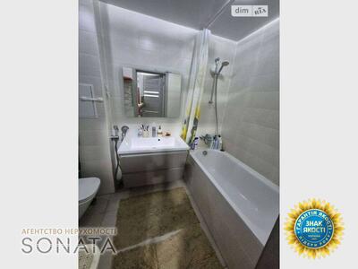 Продам 3-кімнатну квартиру, пров. Січовий , 17, Соснівський район, Черкаси