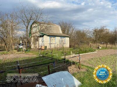 Продається  затишний будиночок у дачному кооперативі "Хімік" (між селами Благодатне та Крутьки).