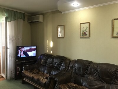 Затишна 4-кв., ЖД, з ремонтом, червона цегла