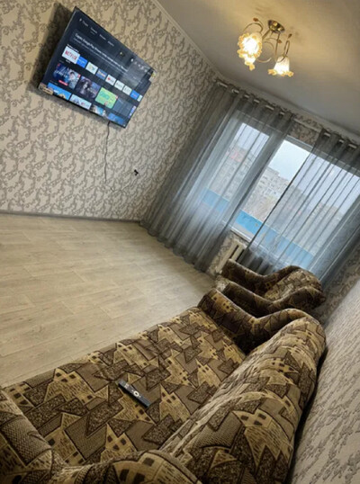 Квартира 2 кім. з ремонтом і меблями