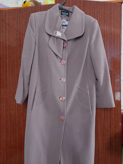 Жіноче пальто нове