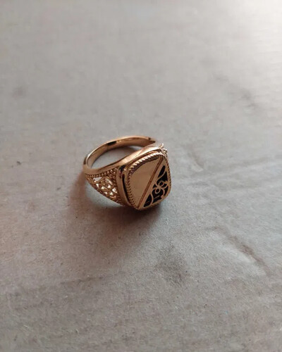 Продам печатку чоловічу