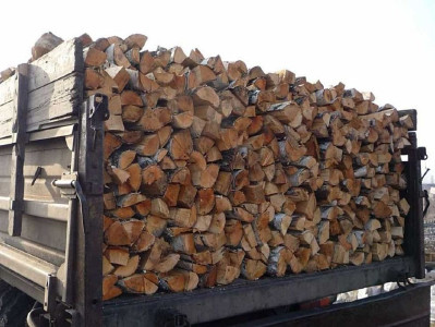 Продаю дрова твердых пород, колотые, метровые, зил, газель