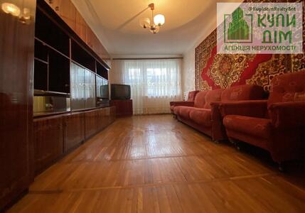 Продається квартира , 3 кімнати. Селище Гірниче.