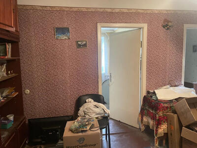 4-кімнатна Квартира на Кременчуцькій