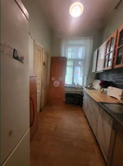 Продам малосімейку.