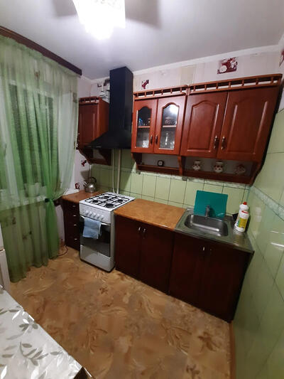 Квартира на Новомиколаївці.