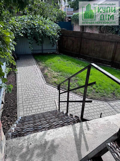 Оренда будинок з гаражем