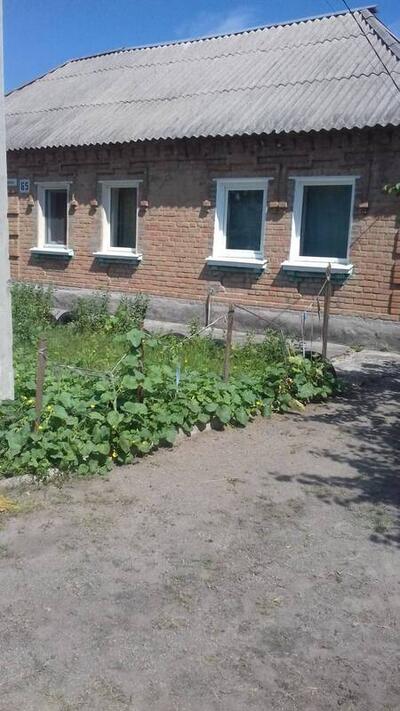 Продам півбудинку на Олексіївці