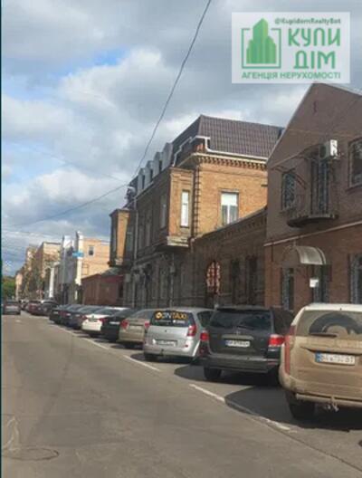 Продам двухэтажный дом 242м + бізнес