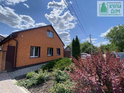 Продається чудовий будинок із гостьовим будиночком (3D Тур)