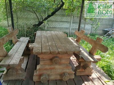 Продам розкішний будинок з гарною садибою у Вільному.