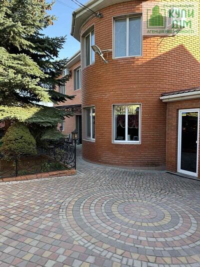 Продам житловий будинок All inclusive в Кропивницькому.