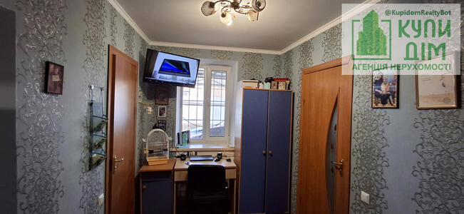 Продаж частини будинку на Новомиколаївці