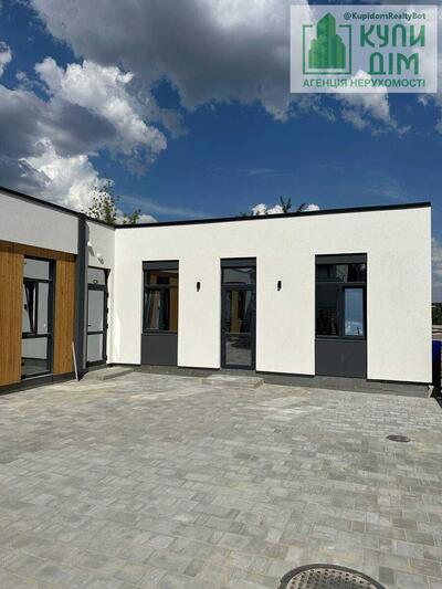 Продам коттедж з ремонтом вул.Яновського