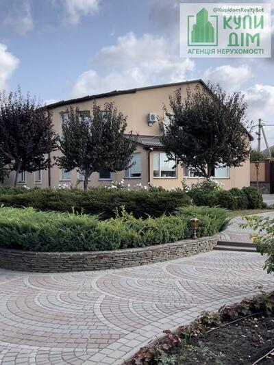 Продам 2 поверховий будинк з гаражем і ділянкою на 63 сотки, 400 кв. м, 7 кімнат