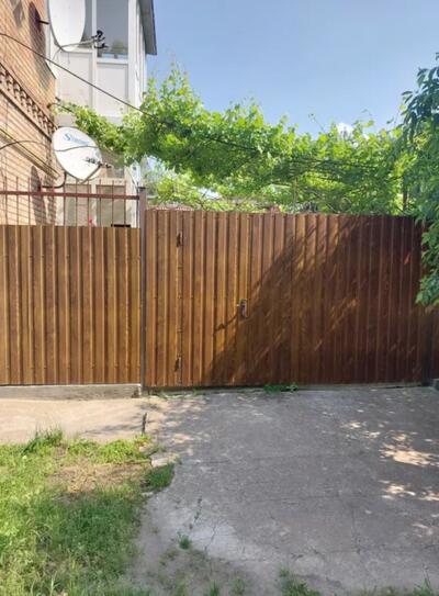 Продам будинок 150 м у центральній частині міста.