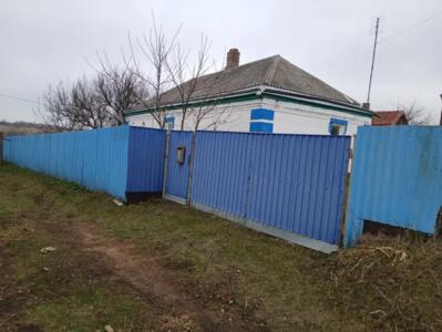Продаю будинок в хорошому стані..