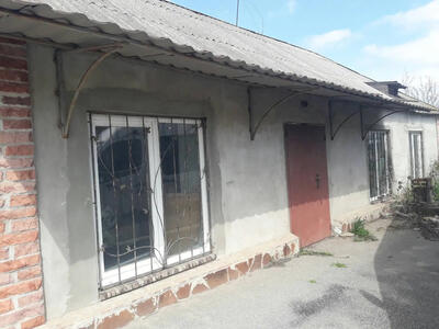 Продам будинок Черняхівка недорого.