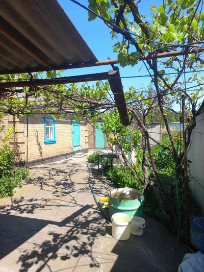 Продам будинок на с. Балашівці. Вихід до річки..