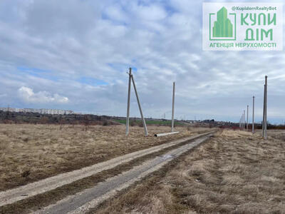 Земельна ділянка 12 соток.