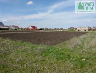 Земельна ділянка.