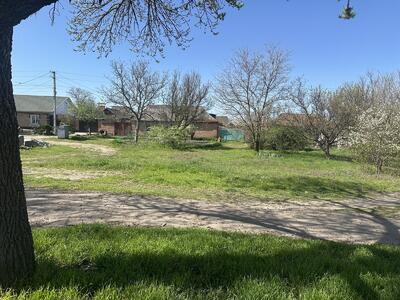 Ділянка комерційного призначення червона лінія