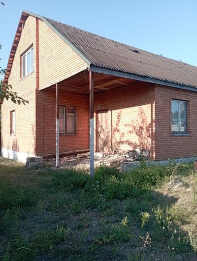 Продам гарний будинок.