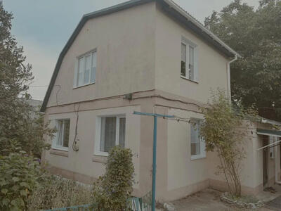 Продам 2-поверховий будинок.