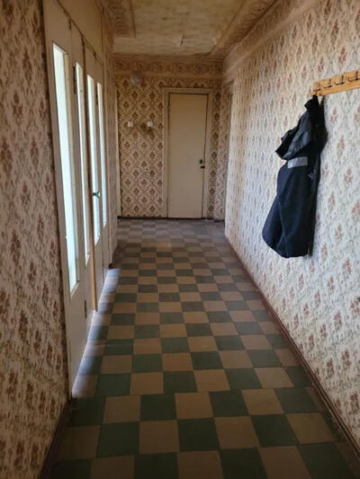 Продається 3-х кімнатна квартира.